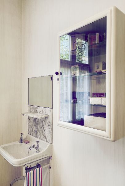 Cost of Medicine Cabinet Installation in Albany